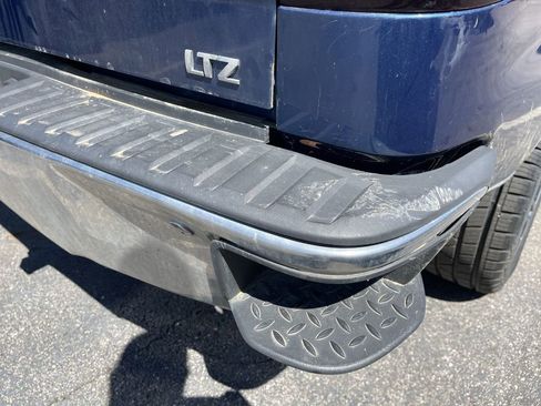 Used 2015 Chevrolet Silverado 1500 LTZ Z71 w/ LTZ Plus Package AWD/4WD image 8