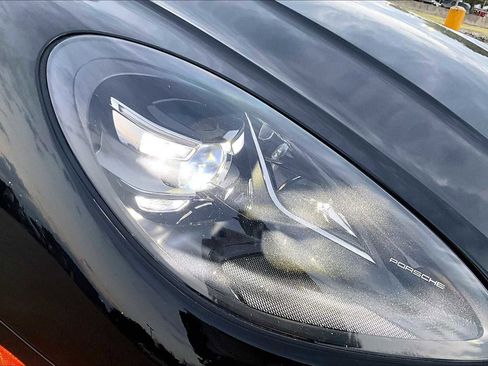 Used 2021 Porsche Macan image 54