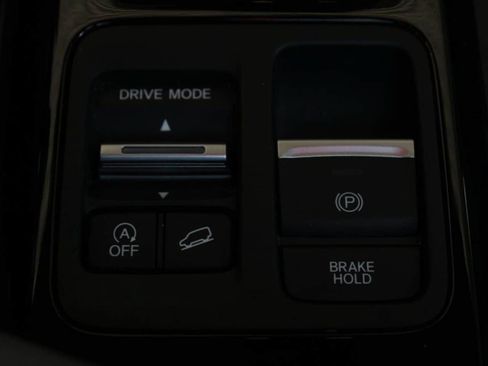 Used 2024 Honda Pilot Touring image 35
