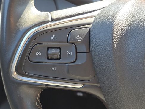Certified 2020 Buick Encore GX Preferred w/ Cold Weather Comfort Package FWD image 12