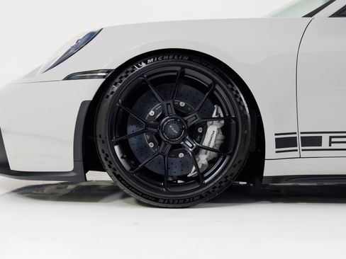 Used 2022 Porsche 911 GT3 image 9