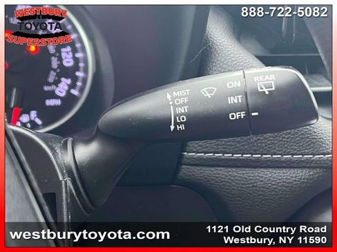 Used 2021 Toyota RAV4 LE AWD/4WD image 26