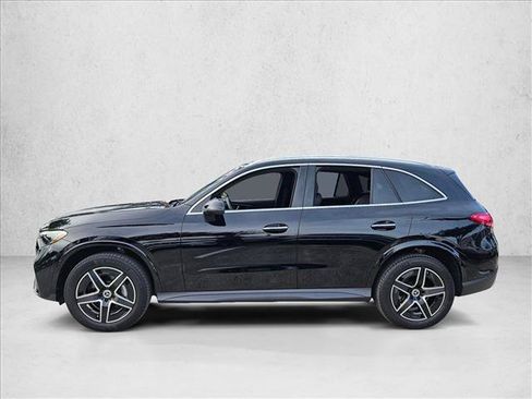 Used 2026 Mercedes-Benz GLC 300 image 9