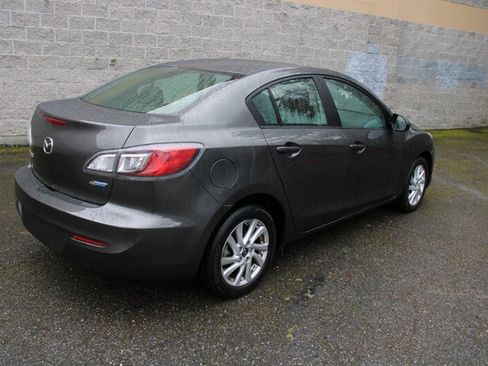 Used 2013 MAZDA MAZDA3 i Grand Touring image 3
