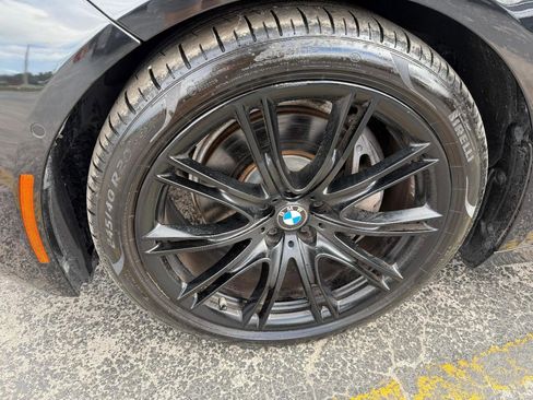 Used 2021 BMW 740i image 10