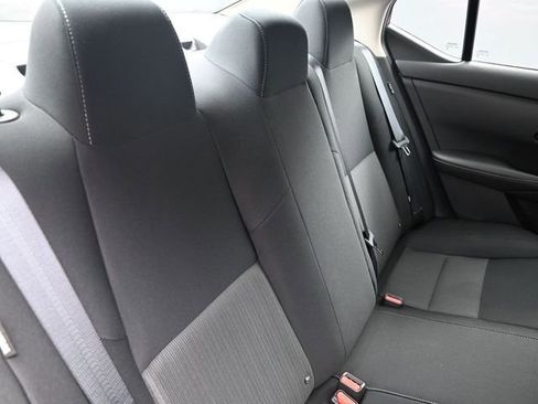 Used 2025 Nissan Sentra SV image 32