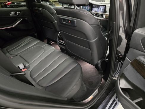 Used 2021 BMW X5 xDrive40i w/ Premium Package 2 image 35