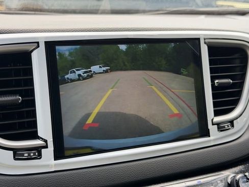 New 2026 Chrysler Voyager LX image 21