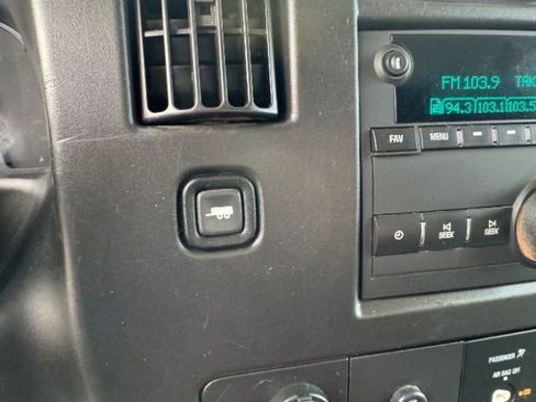 Used 2023 Chevrolet Express 2500 w/ Driver Convenience Package image 25
