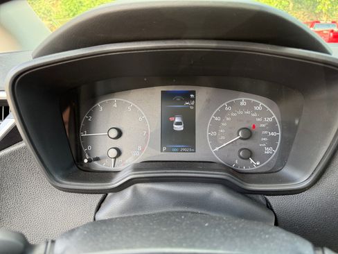 Used 2025 Toyota Corolla LE FWD image 10