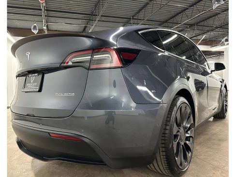 Used 2022 Tesla Model Y Performance image 13
