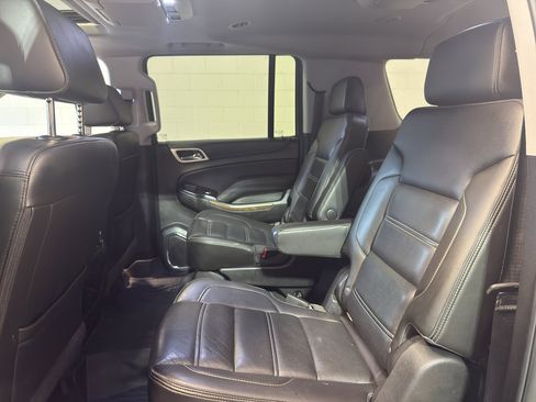 Used 2018 GMC Yukon XL Denali w/ Denali Ultimate Package image 30