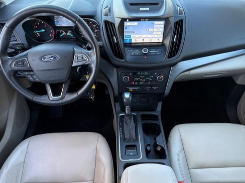 Used 2017 Ford Escape SE w/ SE Leather Comfort Package image 28