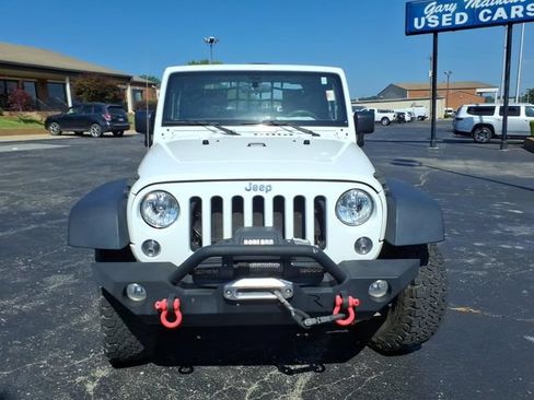 Used 2018 Jeep Wrangler Sport AWD/4WD image 17