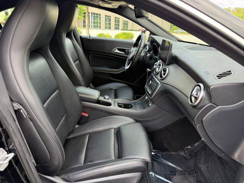 Used 2018 Mercedes-Benz CLA 250 image 36