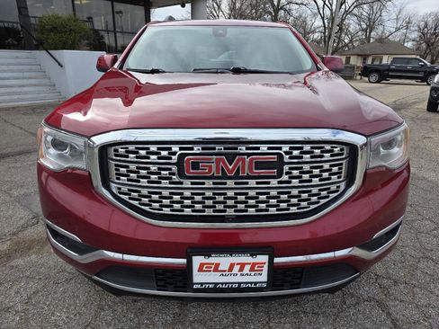 Used 2019 GMC Acadia Denali w/ Technology Package image 2