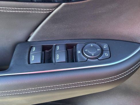 Certified 2023 Buick Envision Preferred w/ Sport Touring Package image 16