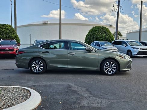 Used 2019 Lexus ES 350 w/ Accessory Package 2 FWD image 4