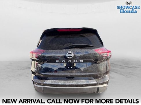 Used 2025 Nissan Rogue SV FWD image 8