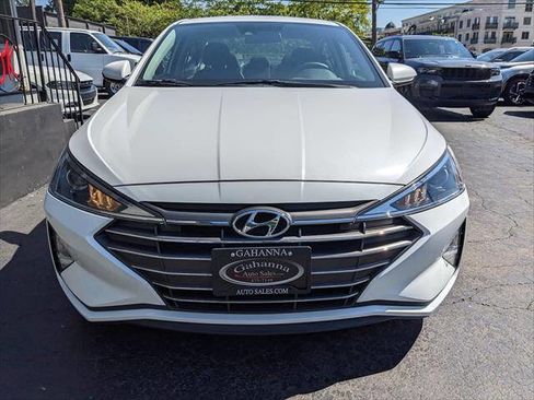 Used 2020 Hyundai Elantra SE w/ Cargo Package (C1) FWD image 8