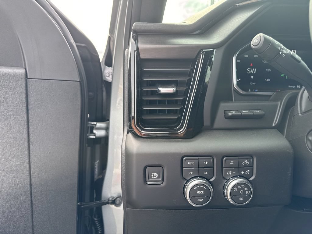 New 2026 GMC Sierra 1500 AT4 w/ AT4 Premium Package AWD/4WD image 14