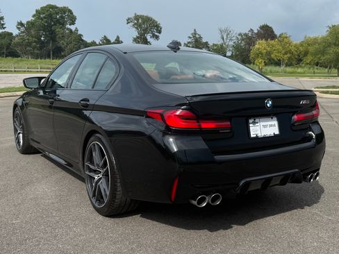 Used 2022 BMW M5 w/ Executive Package AWD/4WD image 4