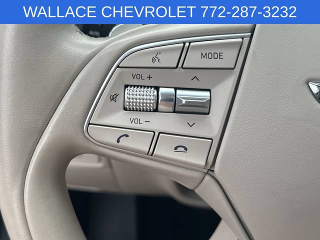 Used 2020 Genesis G90 3.3T Premium RWD image 19