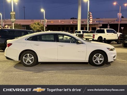 Used 2016 Chevrolet Malibu LS FWD image 3