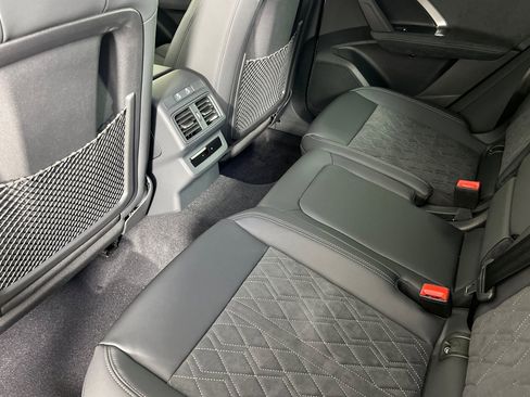 New 2025 Audi SQ5 Premium Plus image 11