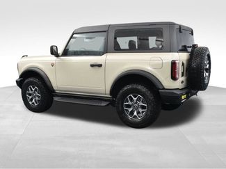 New 2025 Ford Bronco Badlands video 2