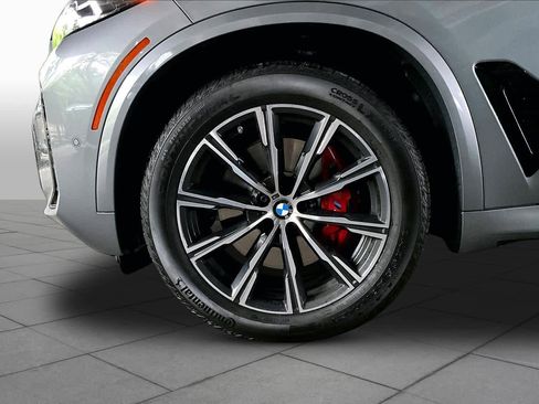 Used 2026 BMW X5 xDrive40i w/ M Sport Package AWD/4WD image 10