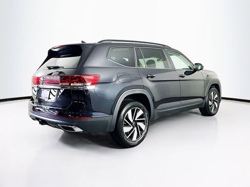 Used 2025 Volkswagen Atlas SE image 9