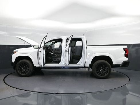 New 2026 Chevrolet Colorado W/T image 48
