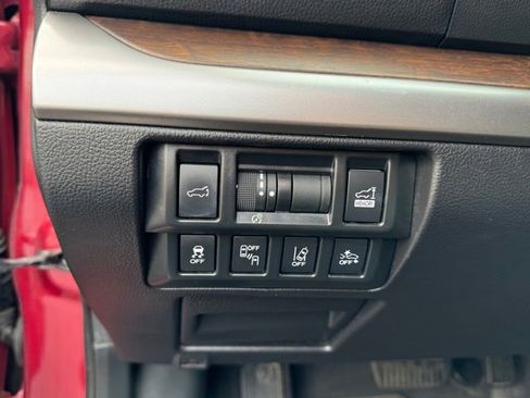 Used 2018 Subaru Outback 2.5i Limited image 28