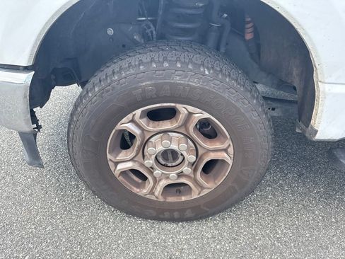 Used 2025 Ford F250 XLT AWD/4WD image 10