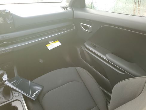 New 2026 Kia K4 LXS image 11