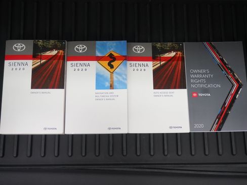 Used 2020 Toyota Sienna XLE w/ XLE Navigation Package FWD image 29