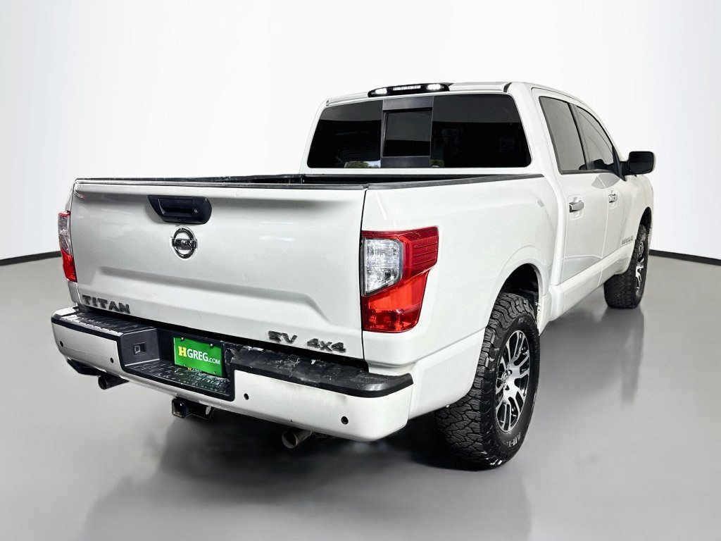 Used 2021 Nissan Titan SV w/ SV Convenience Package AWD/4WD image 10
