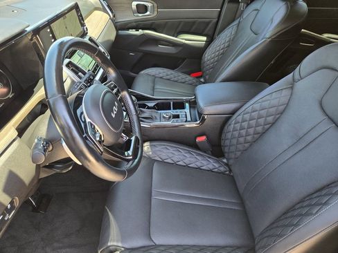 Certified 2022 Kia Sorento SX Prestige AWD/4WD image 18
