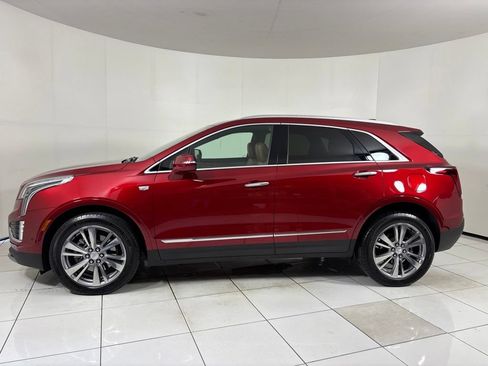 Used 2025 Cadillac XT5 Premium Luxury w/ Technology Package FWD image 2