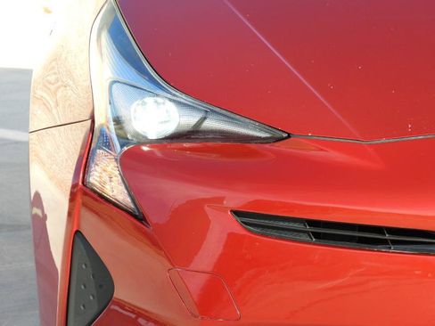 Used 2017 Toyota Prius Two image 27