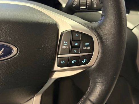 Used 2023 Ford Explorer XLT w/ Equipment Group 202A AWD/4WD image 19
