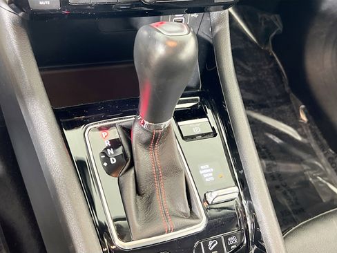 Used 2022 Jeep Compass Trailhawk w/ Trailhawk Convenience Group image 16