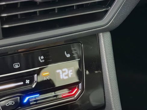 New 2025 Volkswagen Jetta SEL FWD image 21