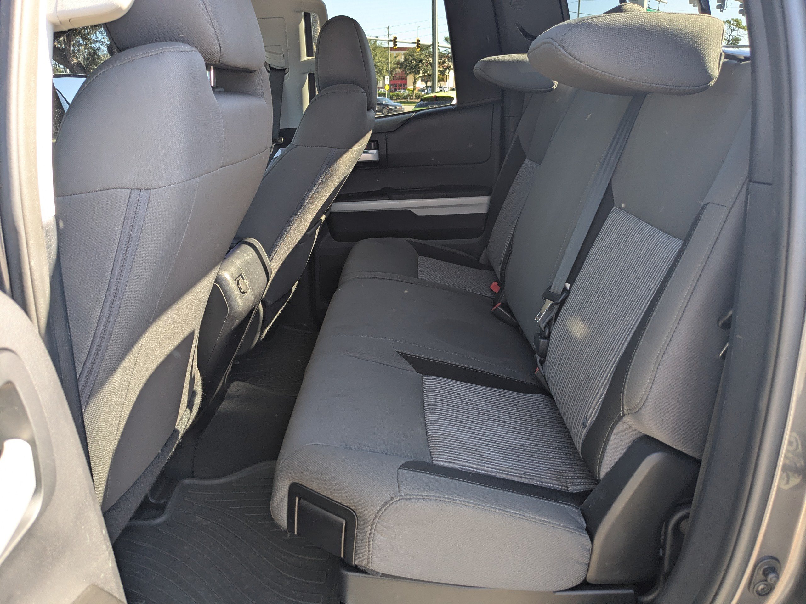 Used 2015 Toyota Tundra SR5 w/ SR5 Upgrade Package RWD image 13