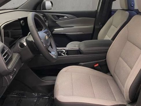New 2026 Chevrolet Traverse LT w/ Driver Confidence Package AWD/4WD image 21