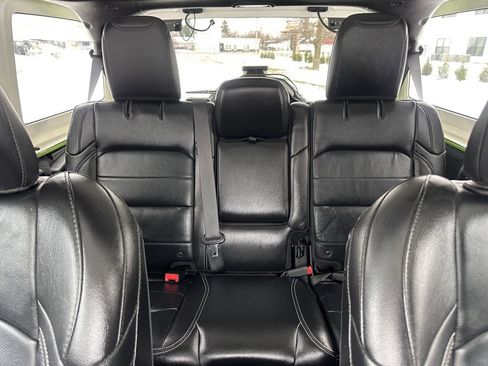 Used 2018 Jeep Wrangler Unlimited Sahara image 28