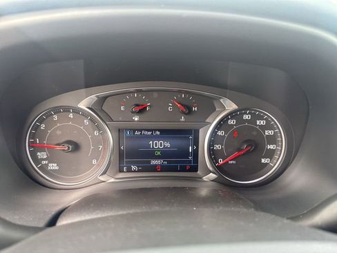 Used 2023 GMC Acadia SLE w/ Driver Convenience Package FWD image 11