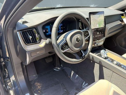 New 2026 Volvo XC60 B5 Core w/ Climate Package AWD/4WD image 4