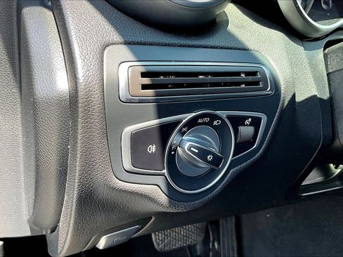 Used 2019 Mercedes-Benz C 300 Sedan w/ Premium Package image 36